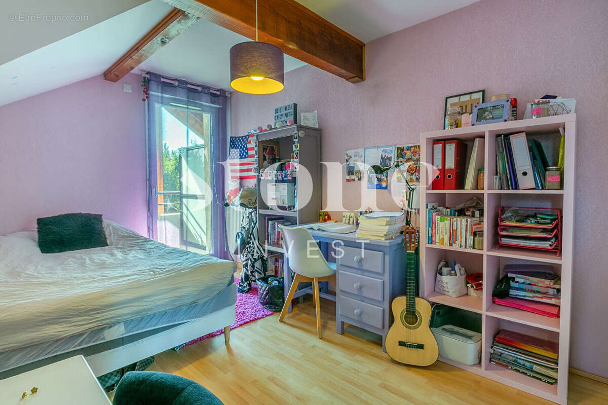 Appartement à POISY