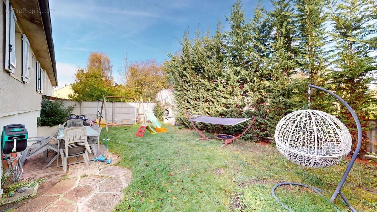 Maison à MONTFERMEIL