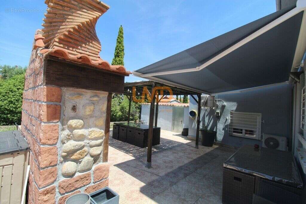 Villa avec piscine , garage et T2 indépendant - photo 5