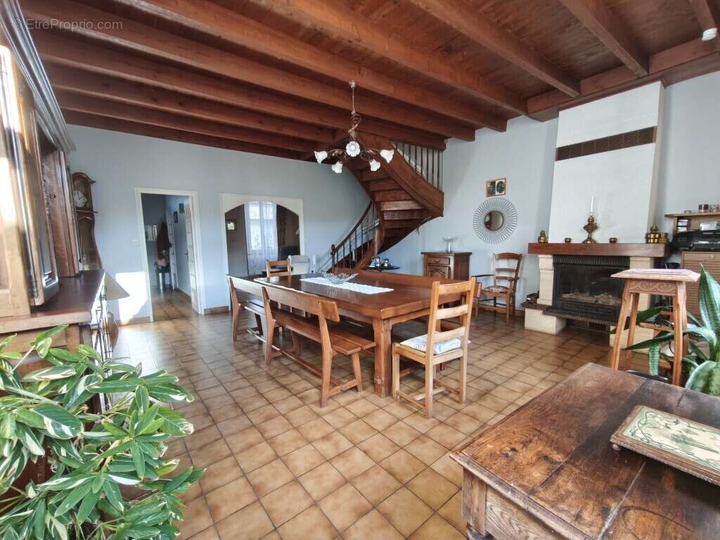 Maison à PONS