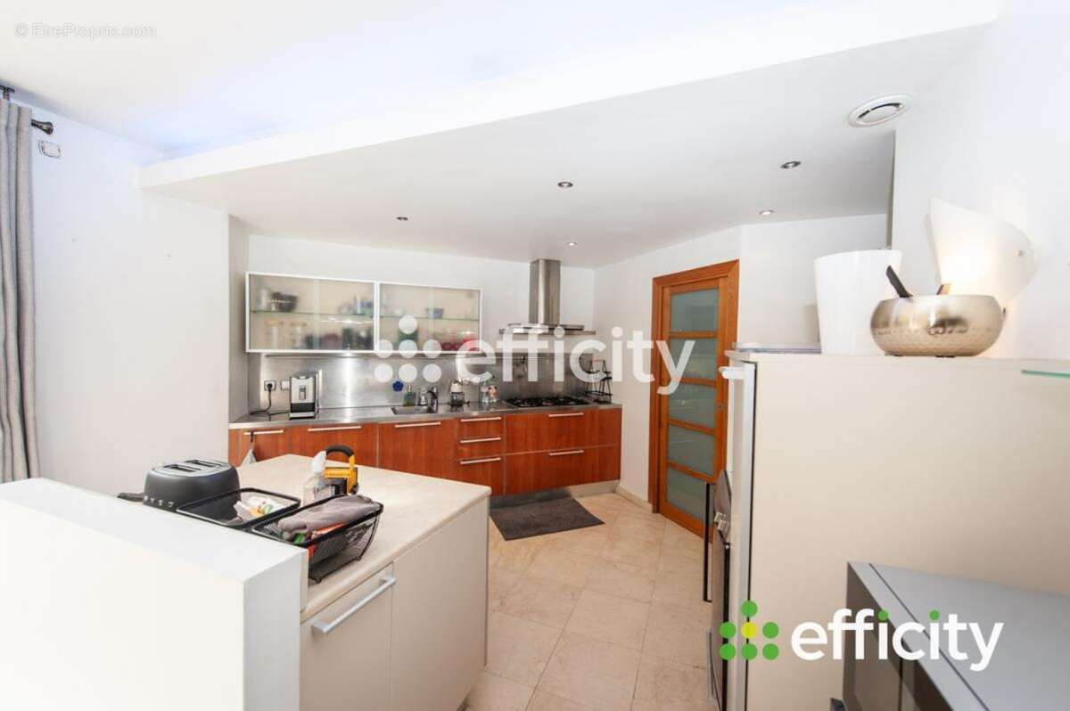 Maison à SAINT-PAUL-DE-VARCES