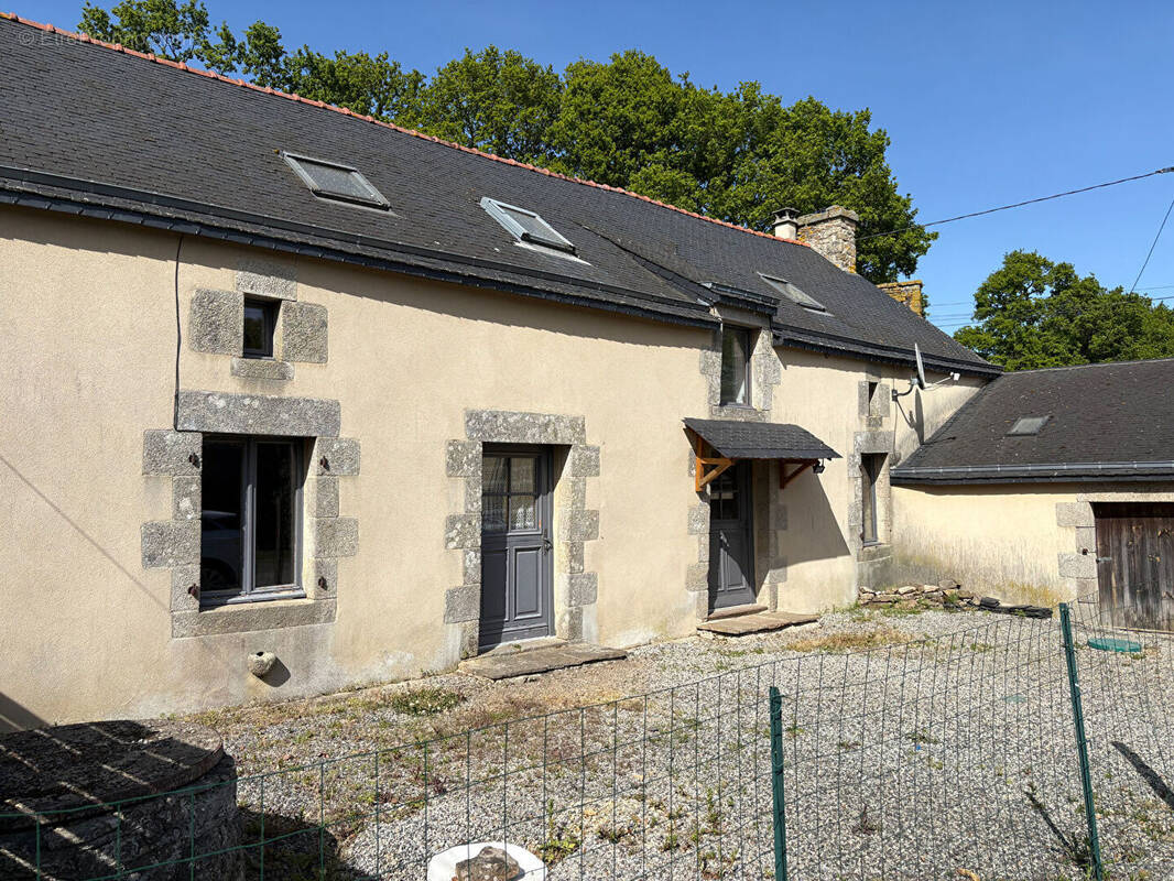 Maison à MOREAC