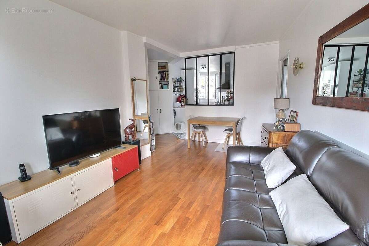 Appartement à SAINT-MAUR-DES-FOSSES