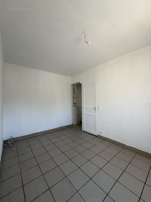 Appartement à IVRY-SUR-SEINE