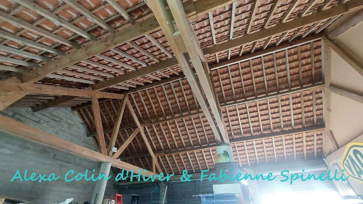 Pavillon à la rénovation de qualité, et dépendance, dans un village recherché du soissonnais - photo 16