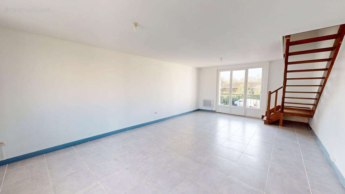 Appartement à COULOMMIERS