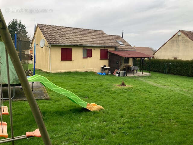 Maison à COUDRAY-AU-PERCHE