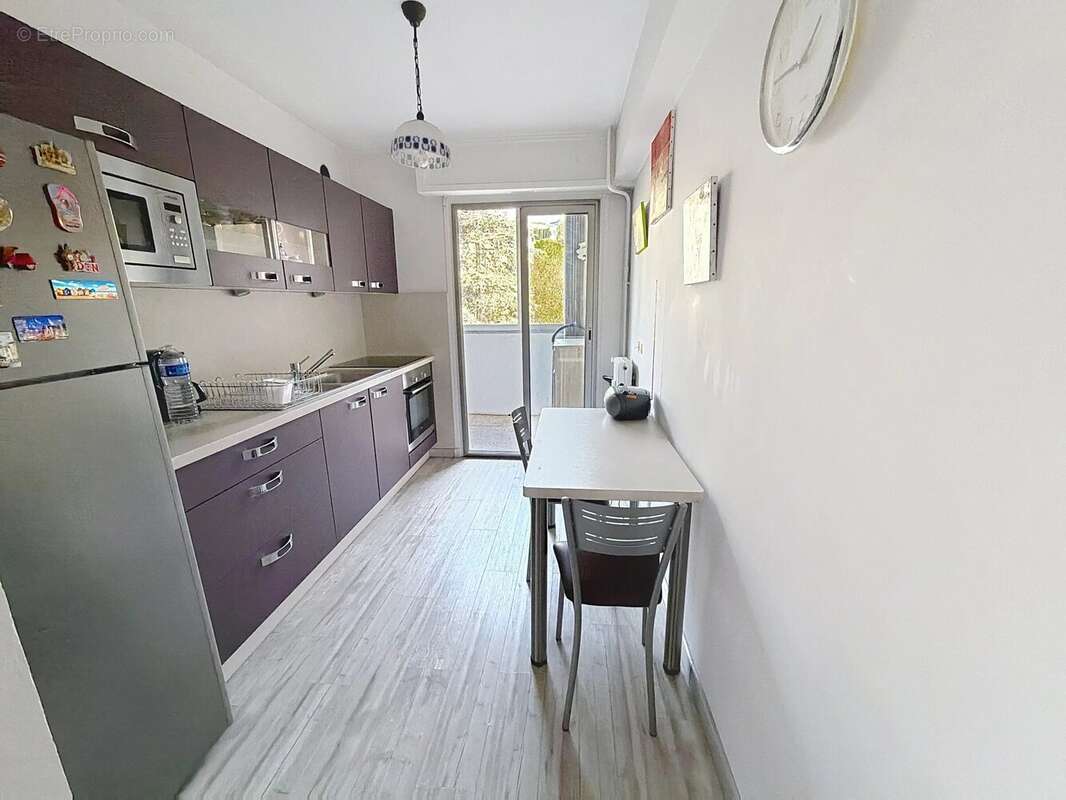 Appartement à LE CANNET