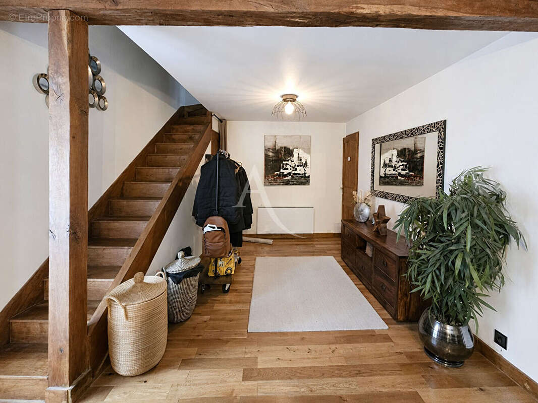 Maison Marines 6 pièces 169 m2 - photo 4
