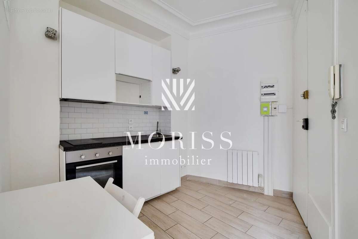 Appartement à PARIS-17E
