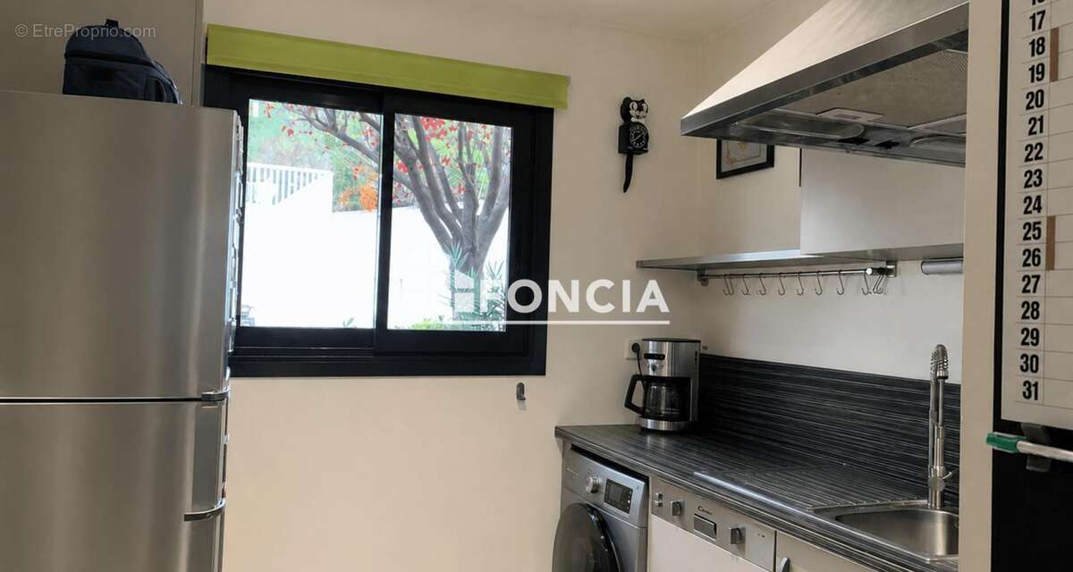 Appartement T3 de 64 m2 dans résidence avec piscine Venelles (13770) - photo 4