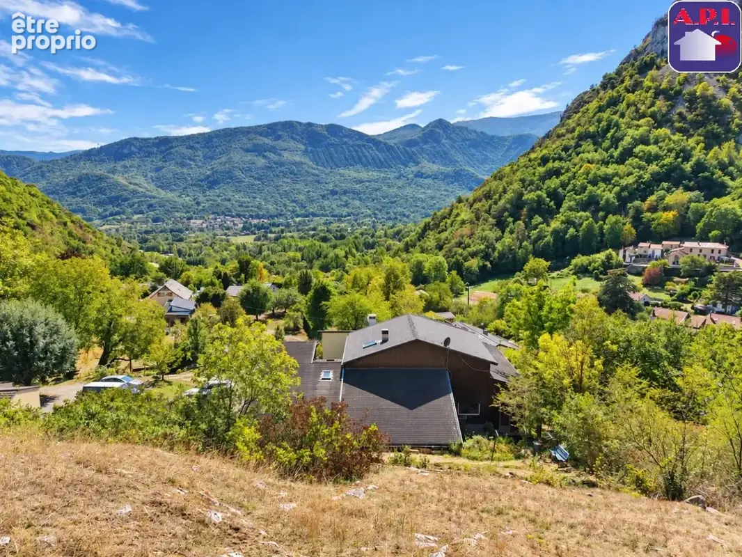 Maison 8 pièces 289 m² à vendre à Tarascon-Sur-Ariege (09400) - photo 1