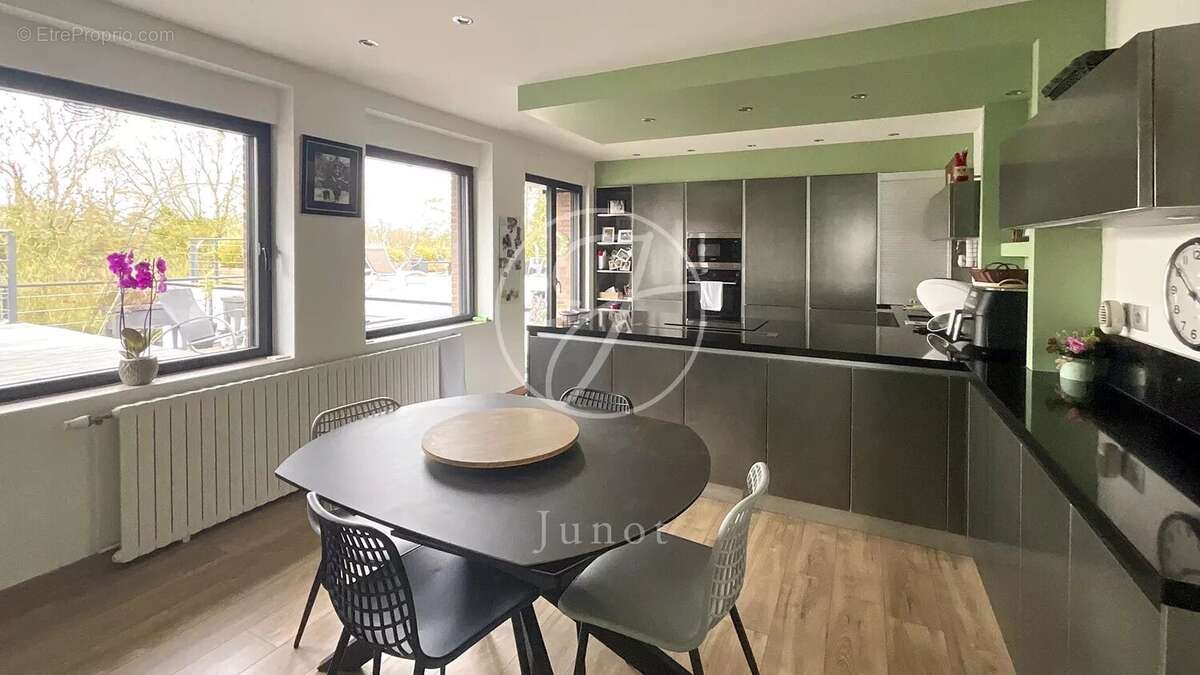 Maison à ENNETIERES-EN-WEPPES