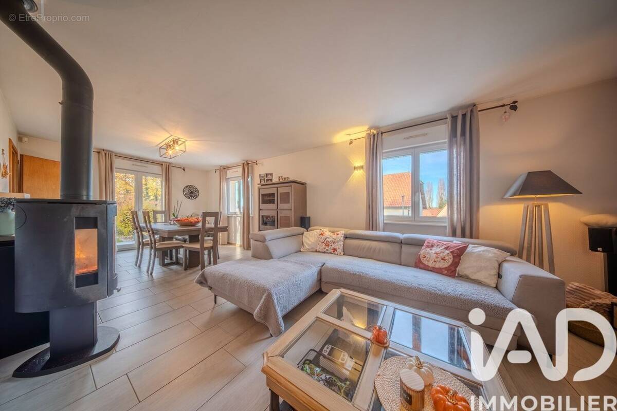 Photo 1 - Maison à HIRSINGUE