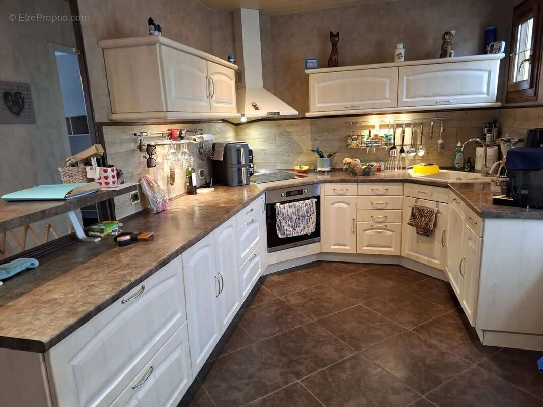 Maison à FEUQUIERES