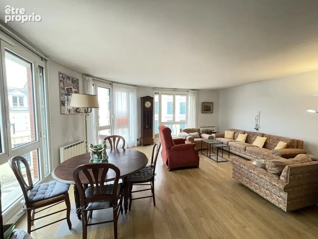 Centre-ville / gare, bel appartement 4 pieces 109 m2 avec box, parking et ascenseur - photo 8