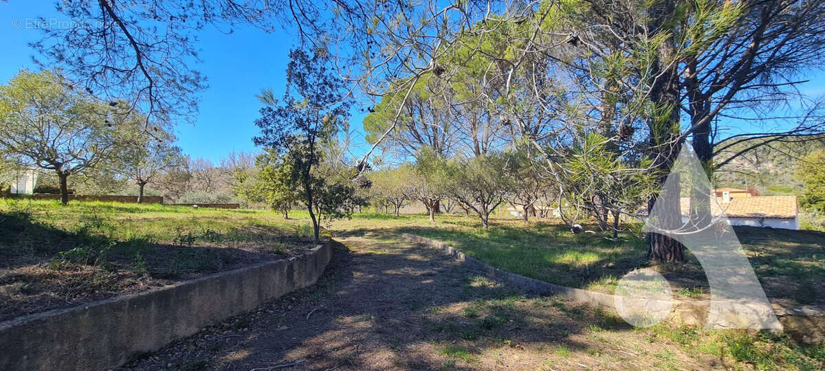 Terrain à vendre sur la commune de Salernes - 952m² PERMIS accepté et purgé - photo 9