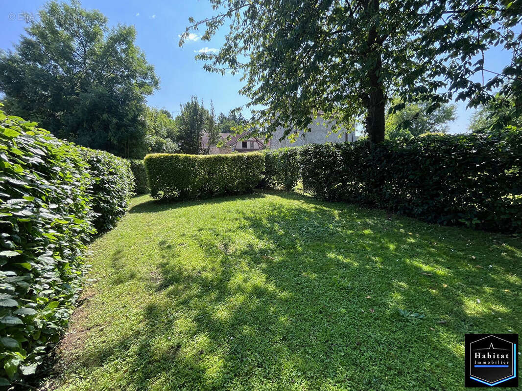 Maison à LE PLESSIS-BELLEVILLE