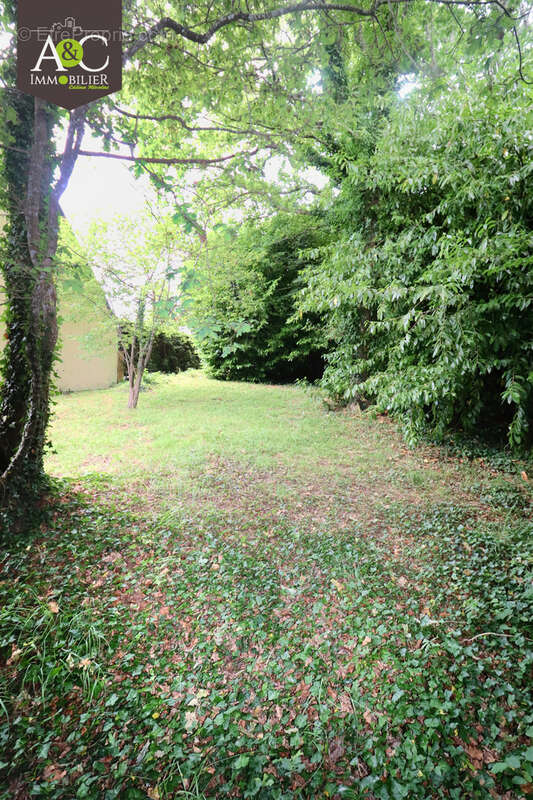 Terrain à QUEVEN