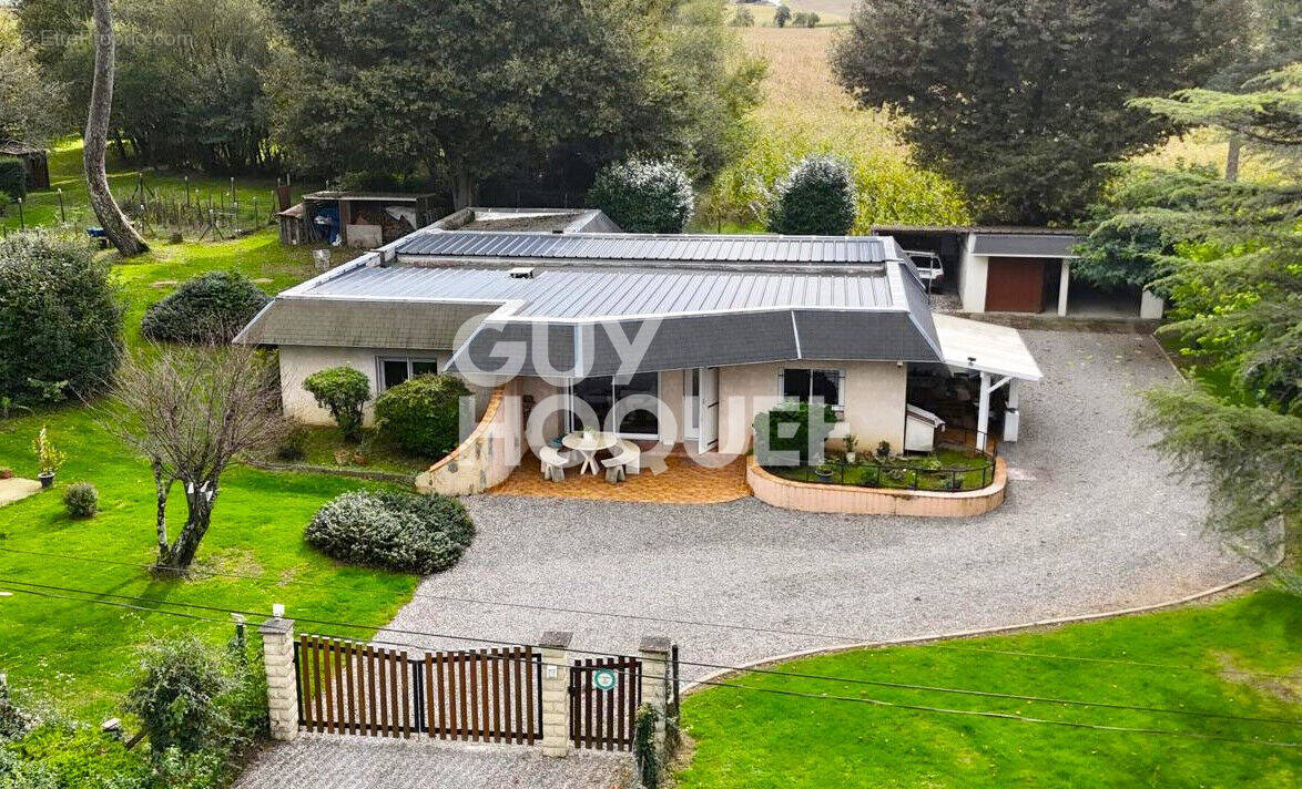 Maison à SAINT-SEVER