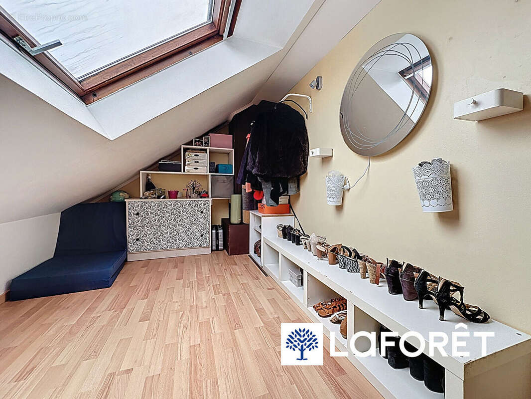 Maison à CHAUCONIN-NEUFMONTIERS