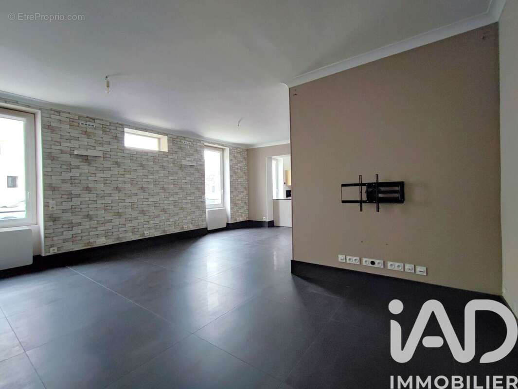 Photo 3 - Maison à MARINES