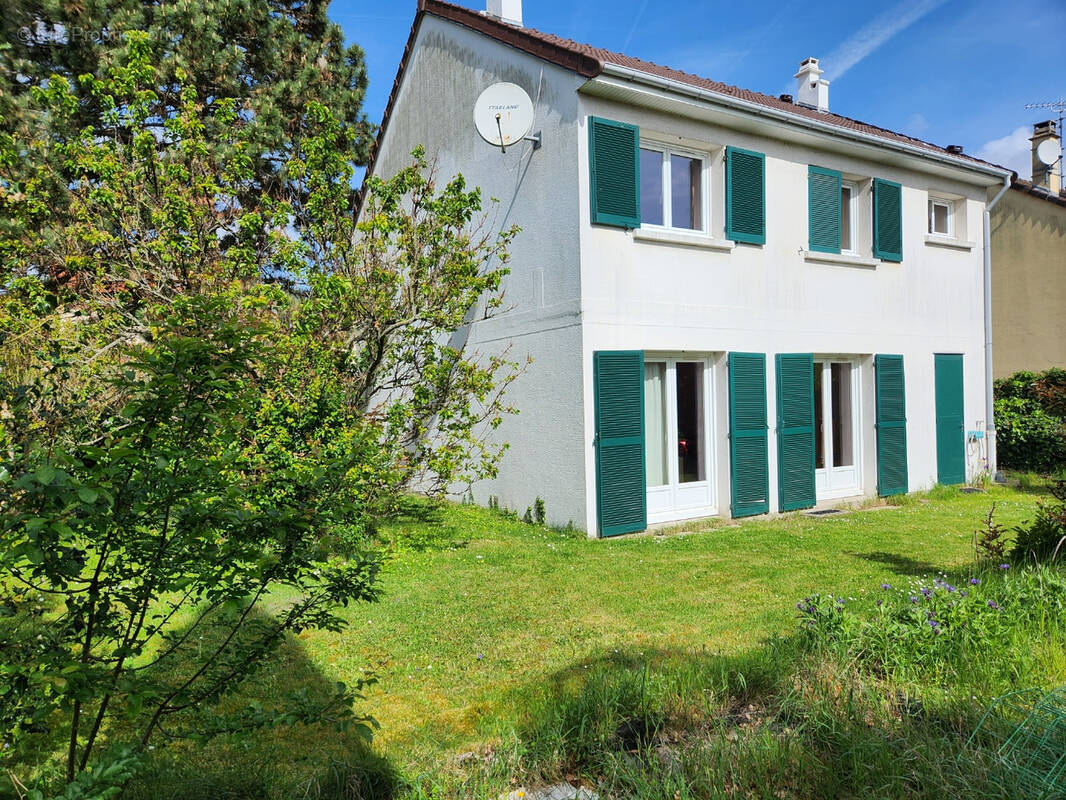 Maison à VILLEMOMBLE
