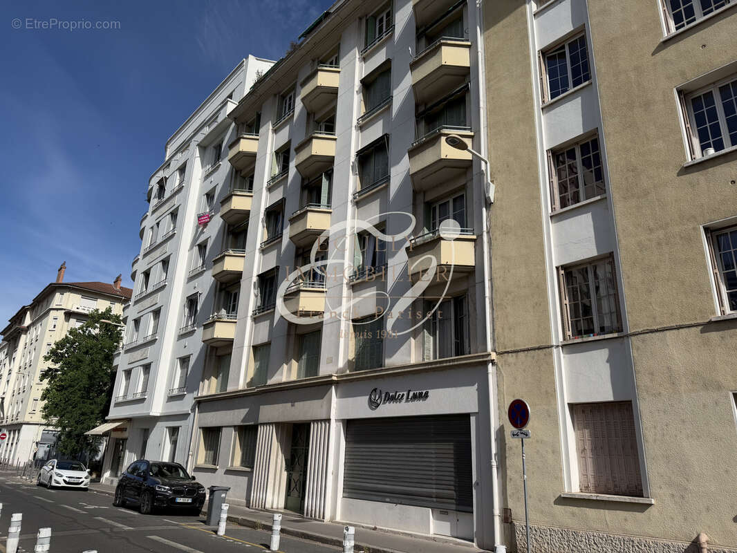 Vente lyon 69006 appartement 3 pieces lumineux calme - photo 7