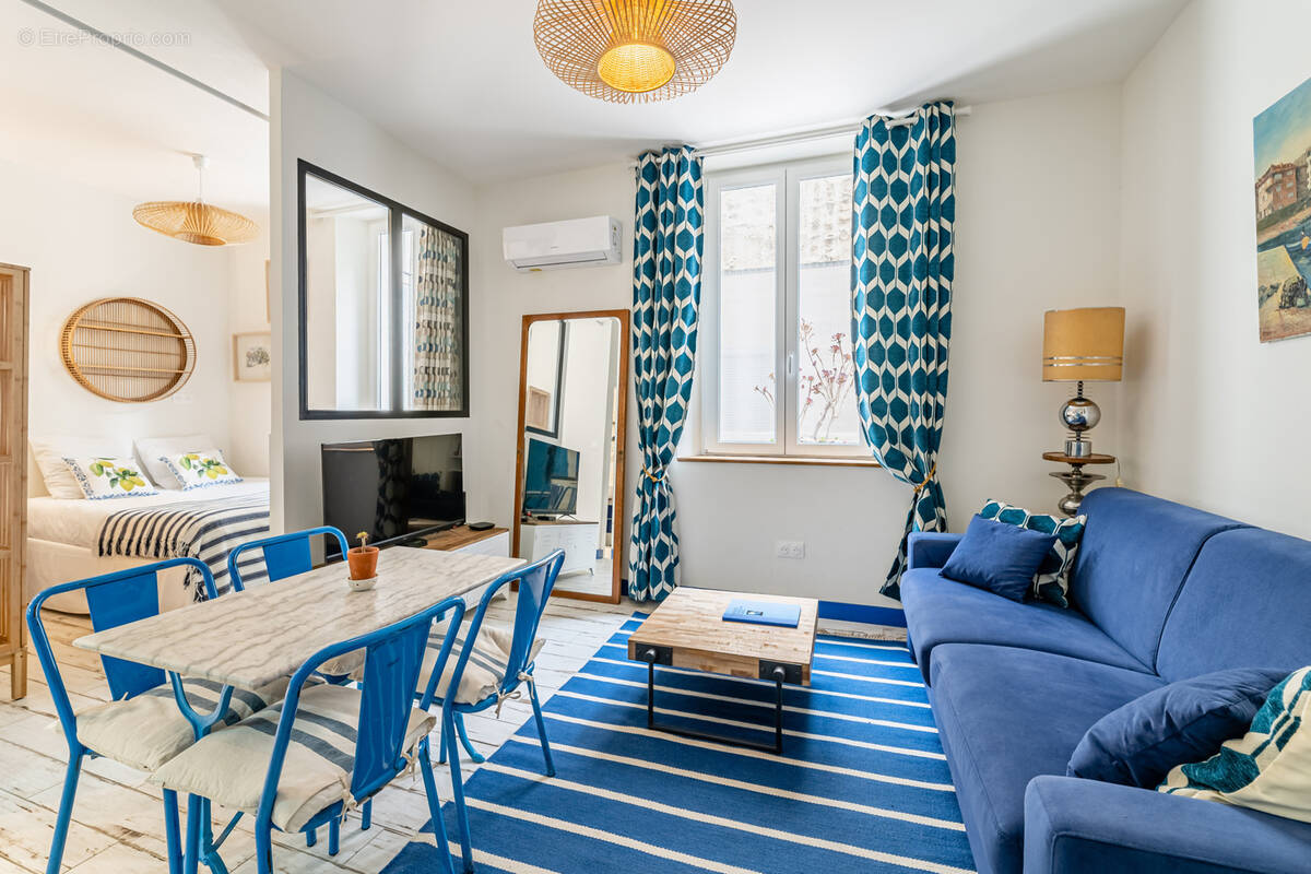 Appartement à MARSEILLE-1E