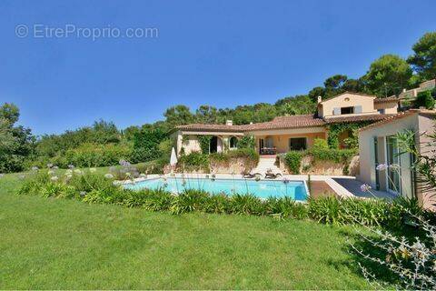Maison à MOUGINS