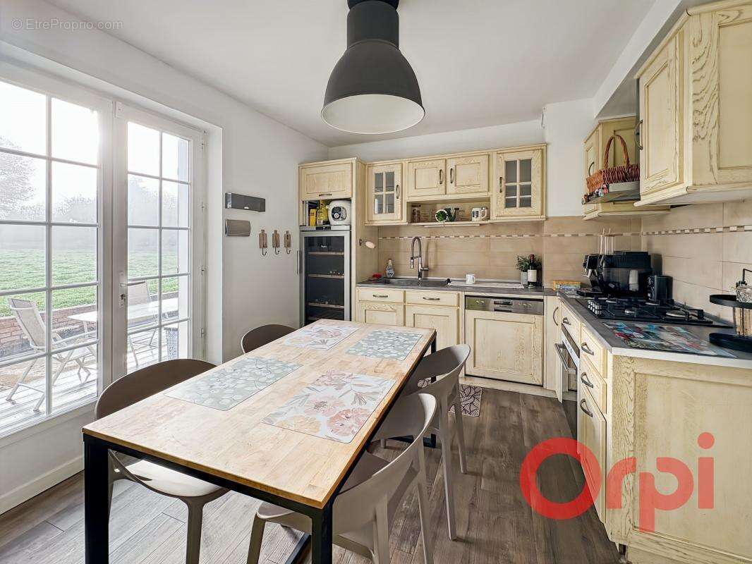 Maison à LA GUERCHE-SUR-L&#039;AUBOIS