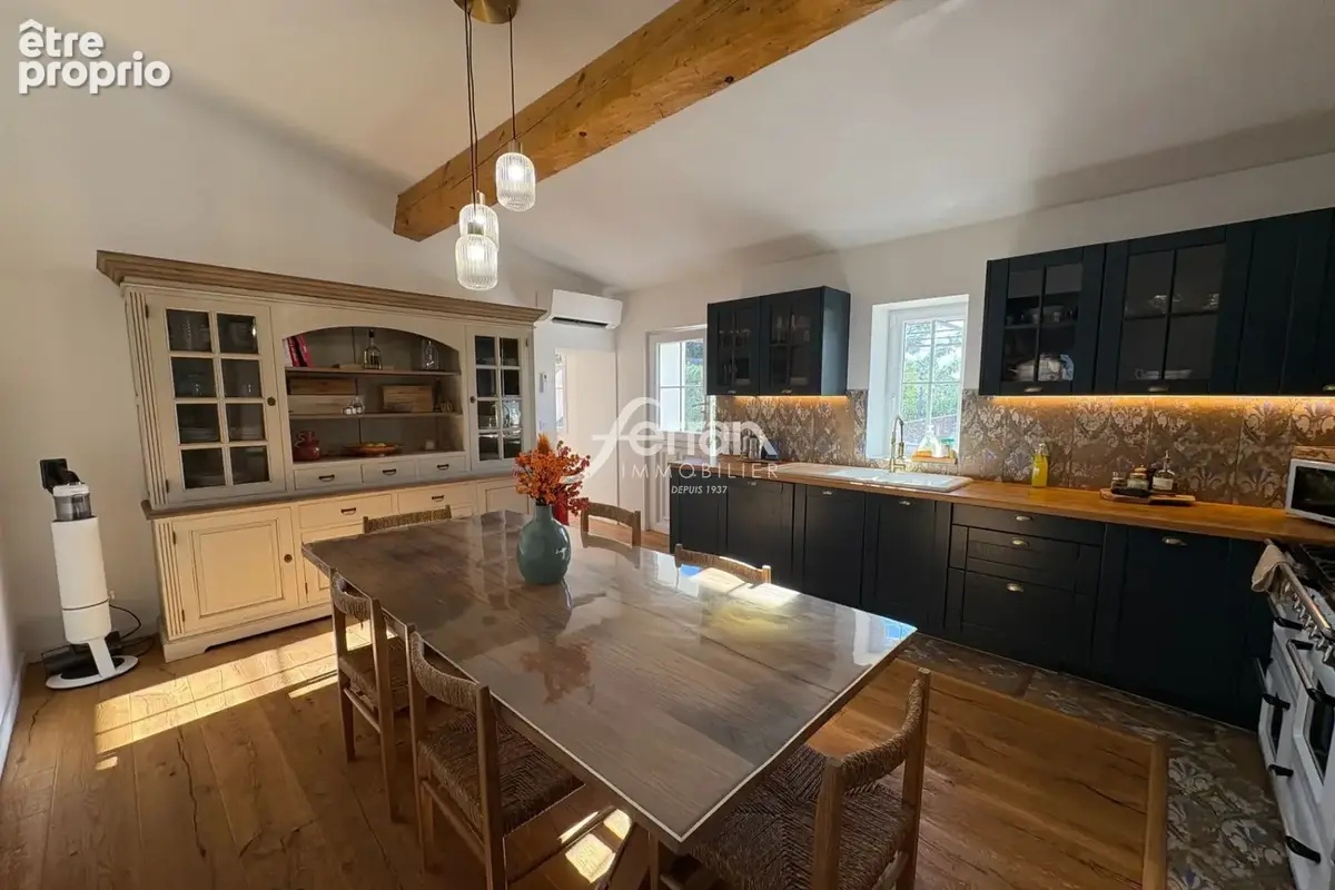 Maison 8 pièces 170 m² à vendre à Callas (83830) - photo 2