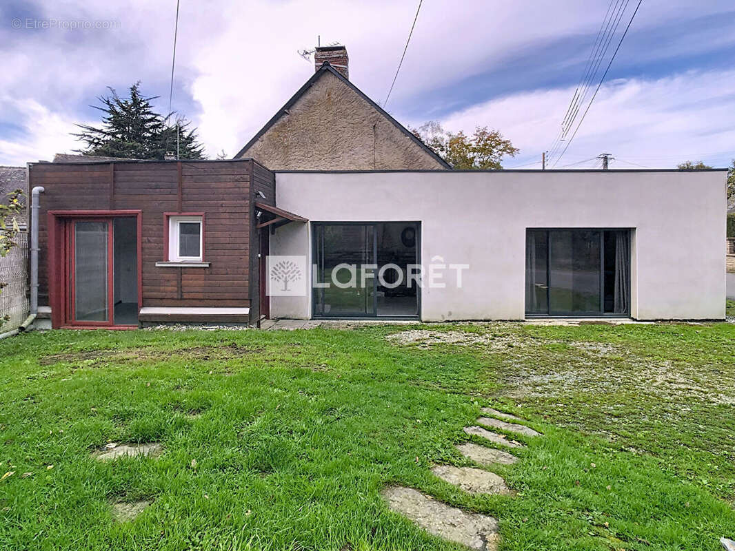 Maison à SAINT-SEGLIN