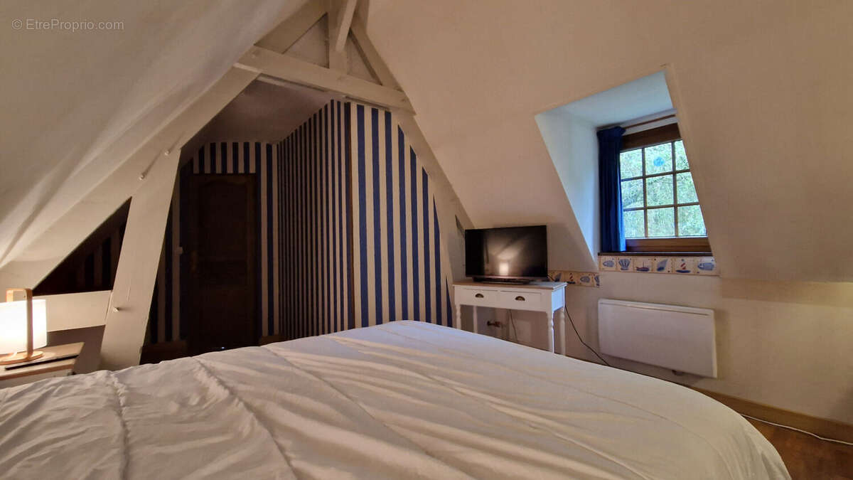 Maison à CORMEILLES