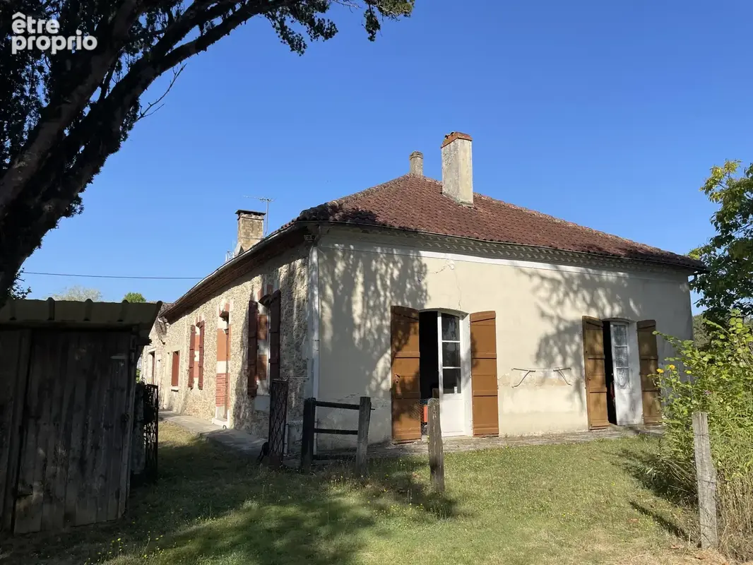 Maison a renover avec dependances sur 10ha  de terrain - photo 17