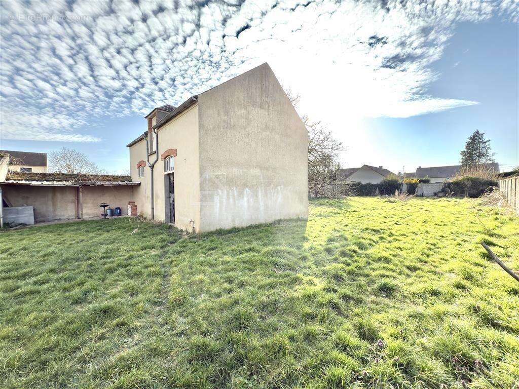 Maison à MILLY-LA-FORET