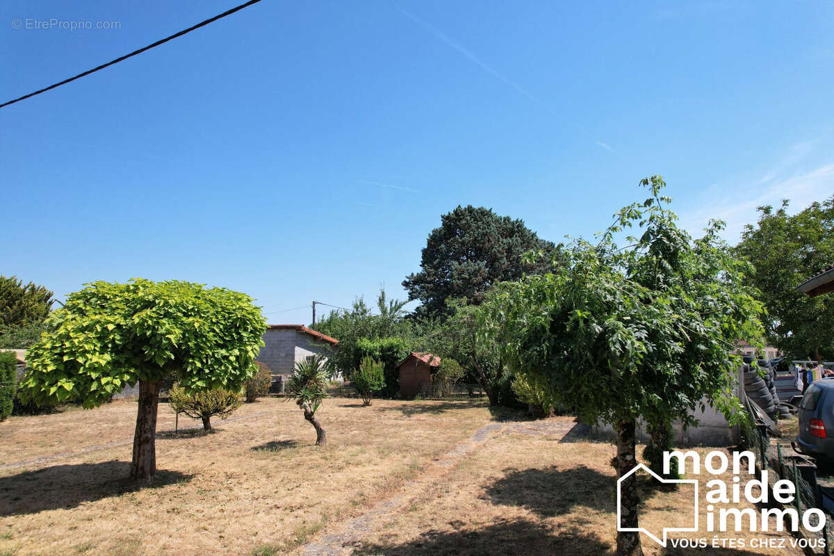 Maison 102 m² à Thiviers  - photo 6