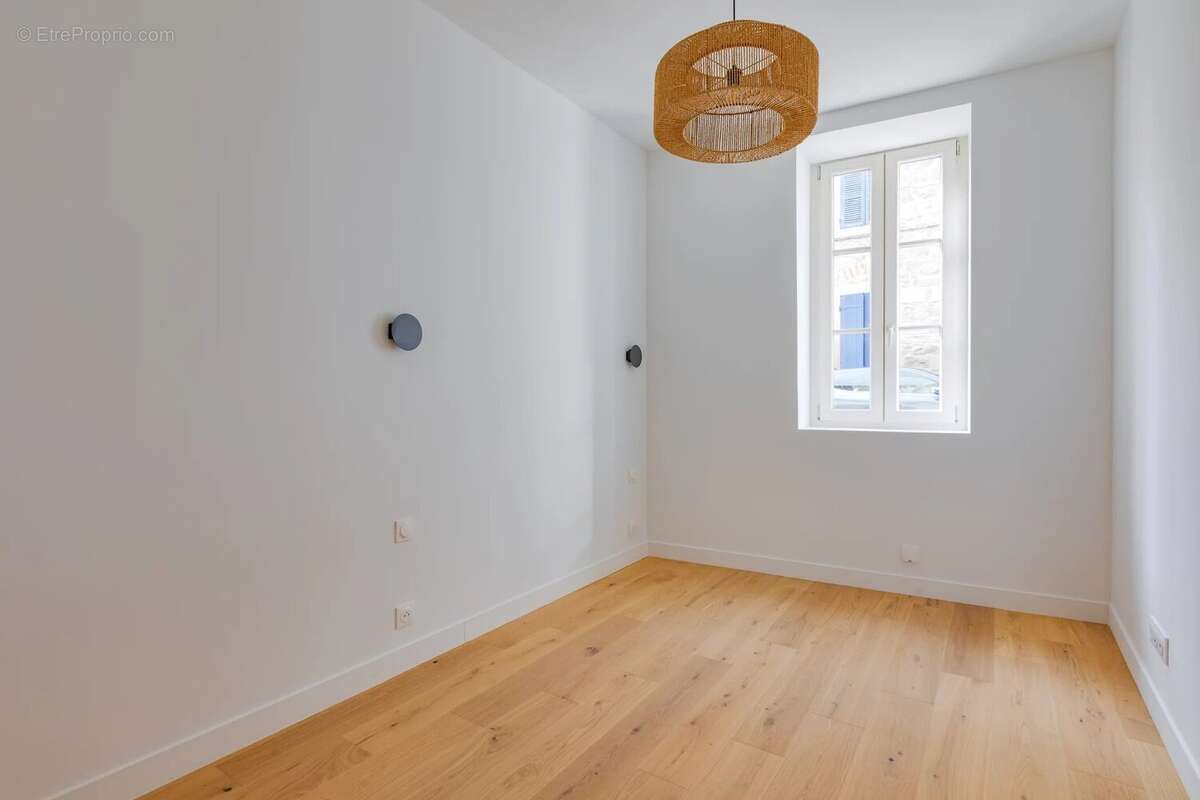 Appartement à SAINT-GENIS-LAVAL