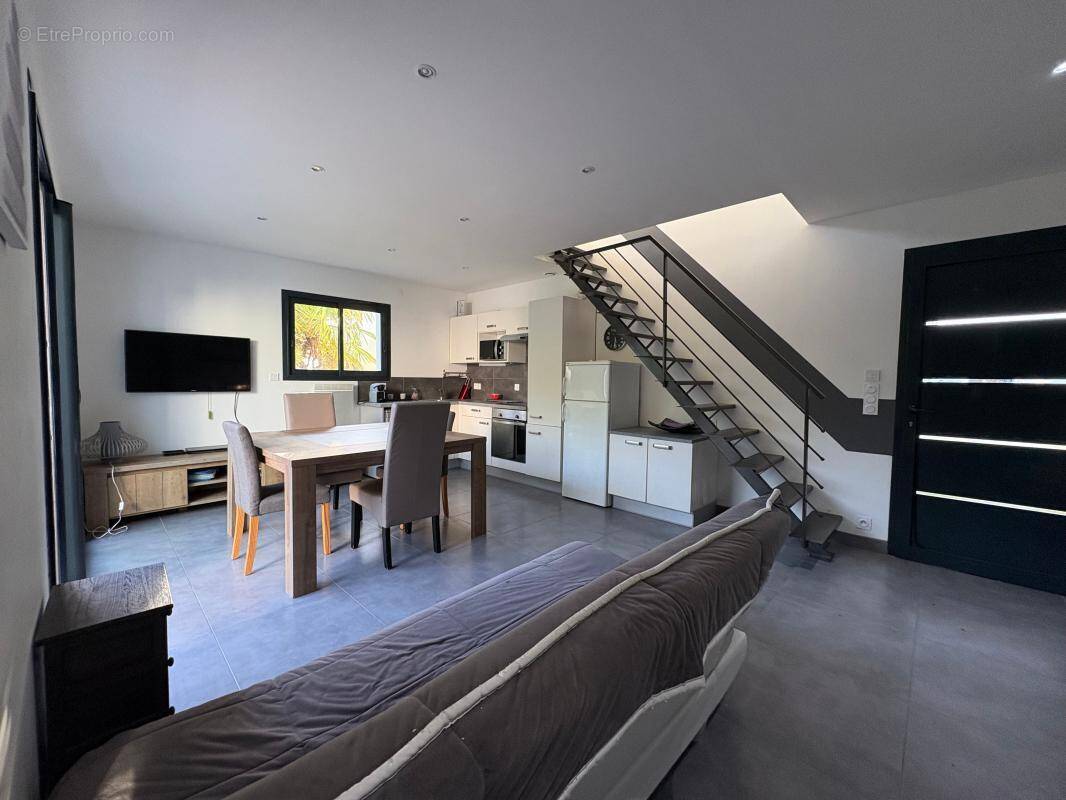 Maison à SAINT-SULPICE-DE-ROYAN