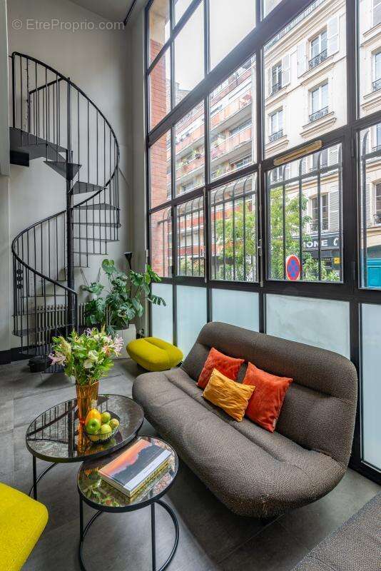 Appartement à PARIS-9E