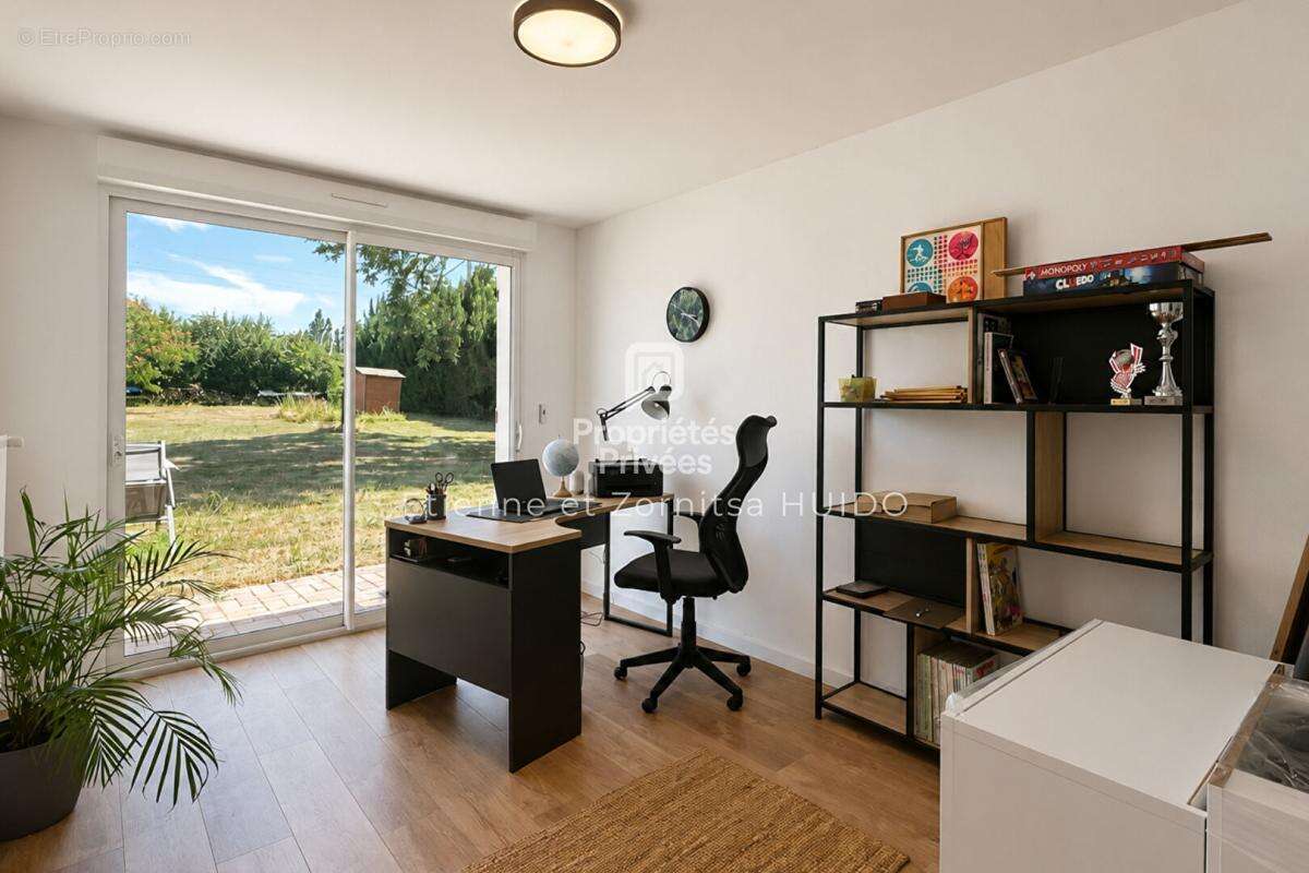 Maison Saint Christophe En Bazelle  7 pièce(s) 153 m2 - photo 7