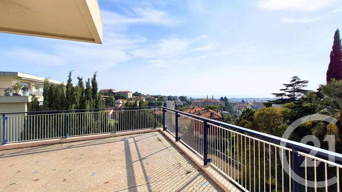 Appartement à NICE