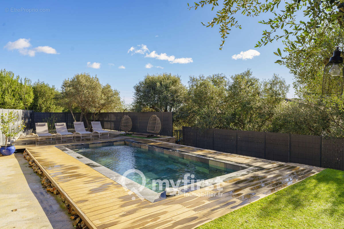 Maison à LA VALETTE-DU-VAR