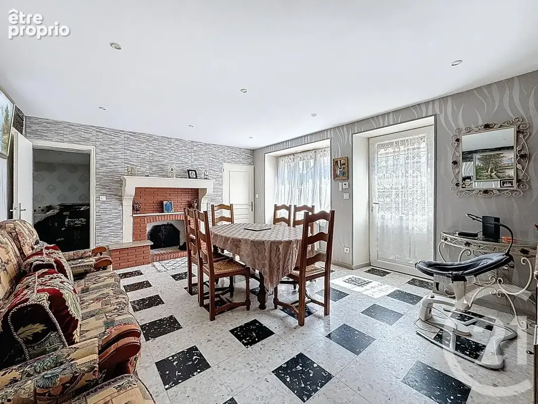 Photo Maison à Mirebeau-Sur-Beze au prix de 265 000€