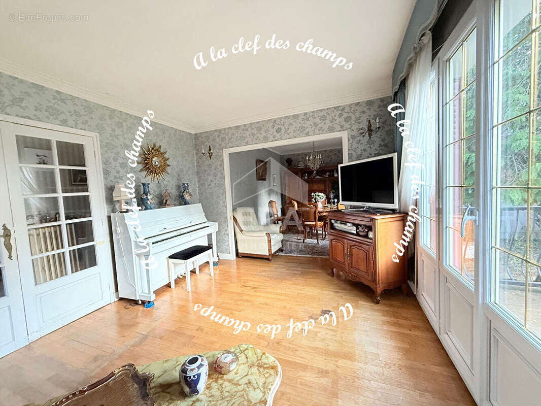 Maison à GIF-SUR-YVETTE