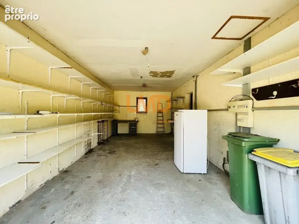Propriété T5 avec piscine, parc, garages - photo 20