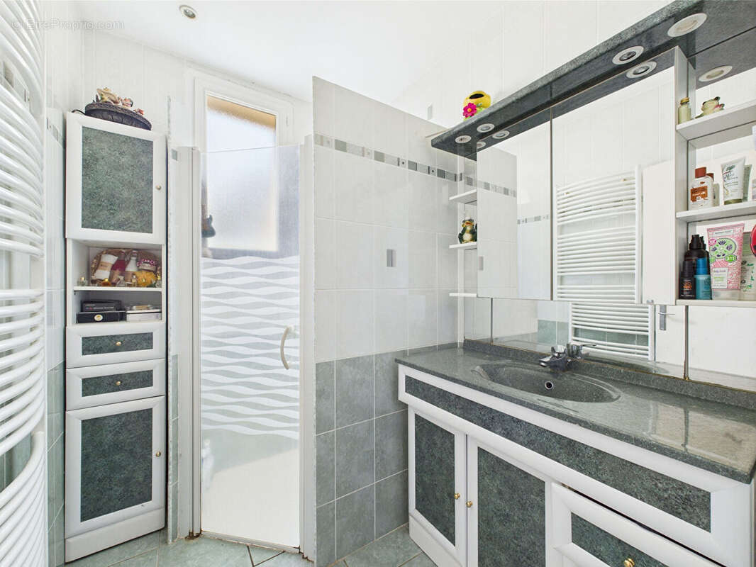 Maison à SAINT-ELOY-LES-MINES