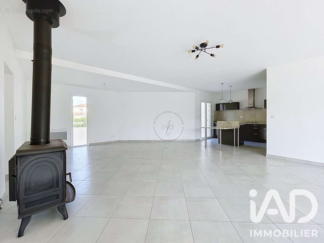 Maison 128 m² à Agde  - photo 5