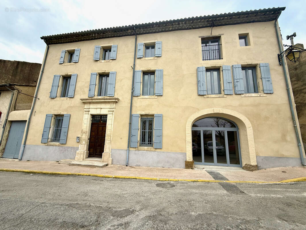 Appartement à SUZE-LA-ROUSSE