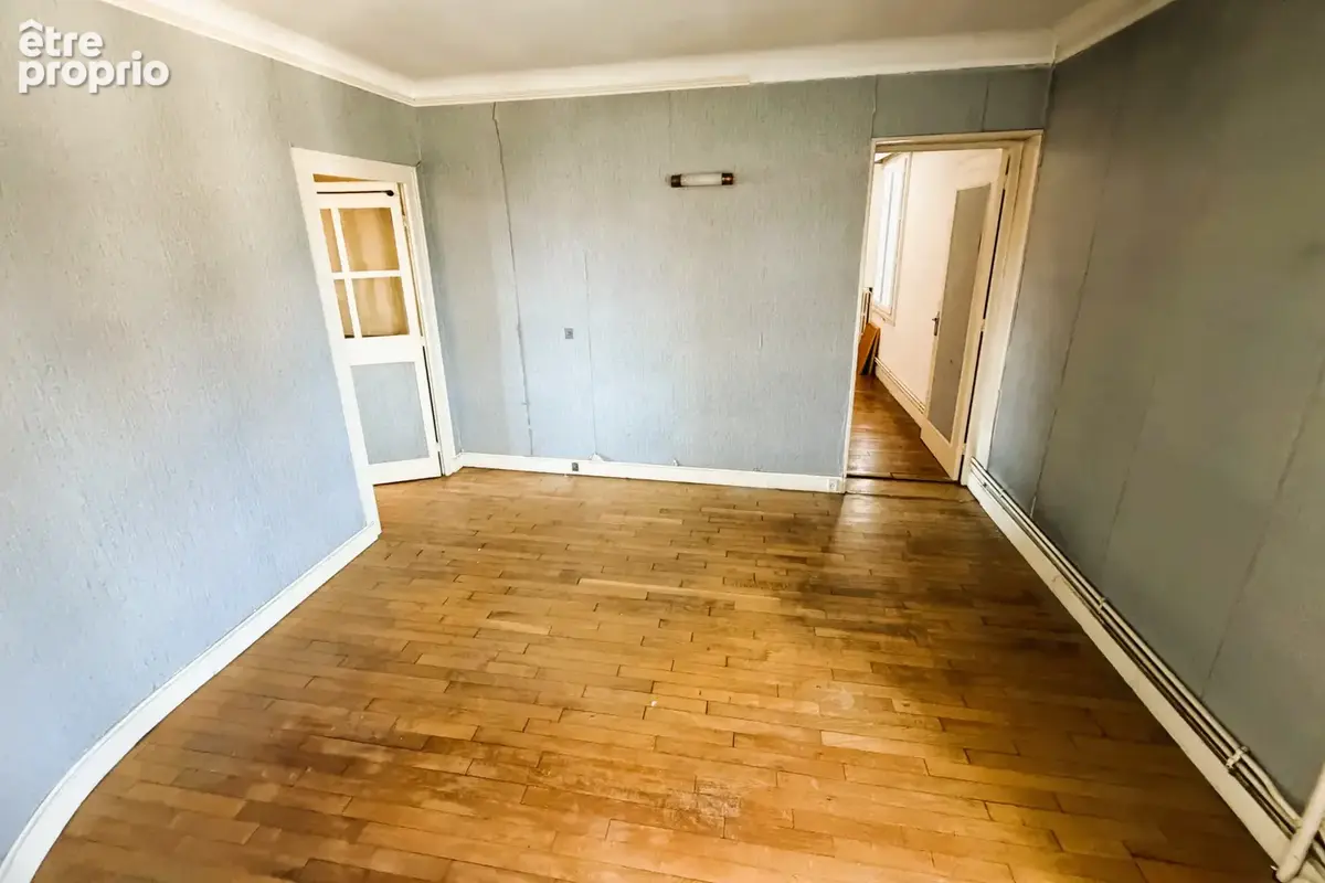 Grande maison de bourg avec nombreuses dépendances   Idéal investisseurs - photo 15